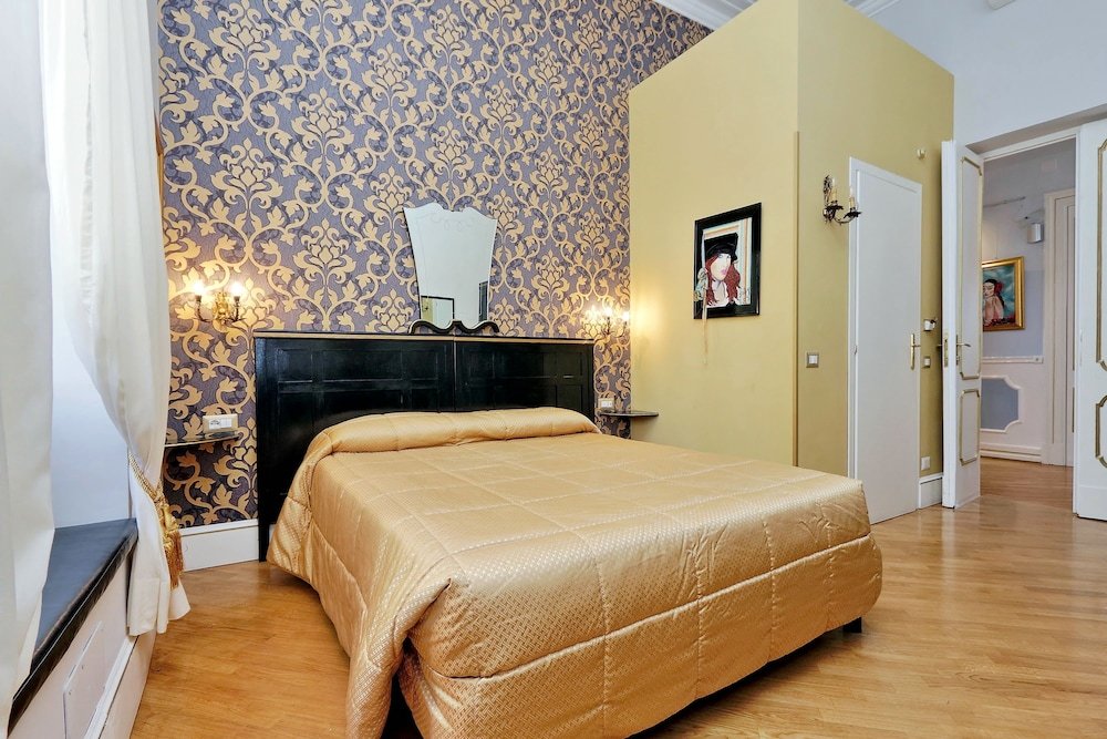 Фото Domus Monamì Luxury Suites