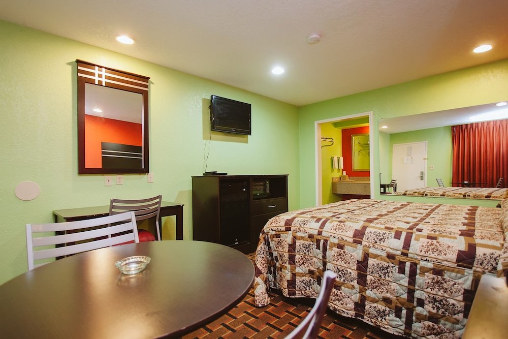 Фото Oyo Hotel Channelview I-10