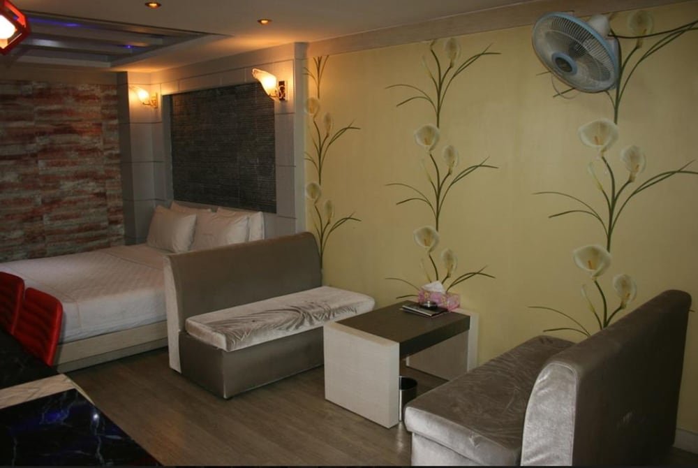 Фото Renaissance Motel