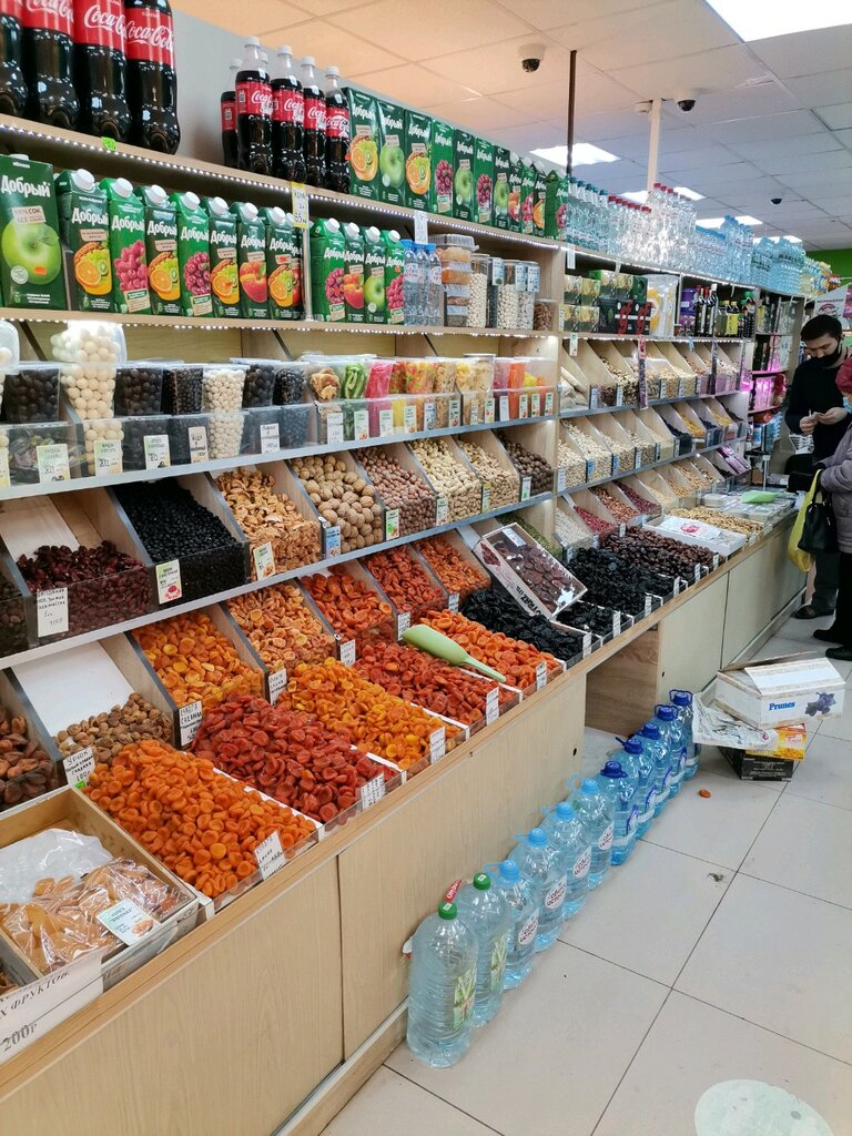 Nuts, snacks, dried fruits Магазин орехов и сухофруктов, Moscow, photo