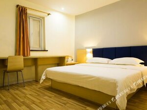 7Days Inn Laiwu New Bus Station Branch (Shandong Province, Sub-provincial city Jinan, Laiwu City), hotel