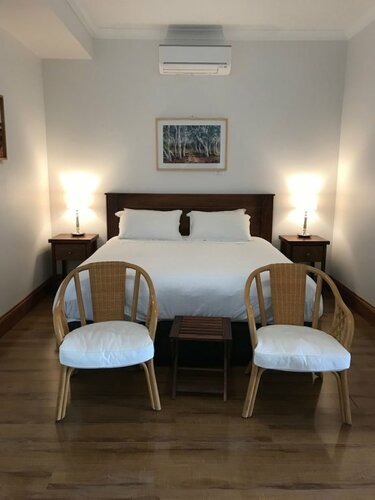 Гостиница Birdwood Motel