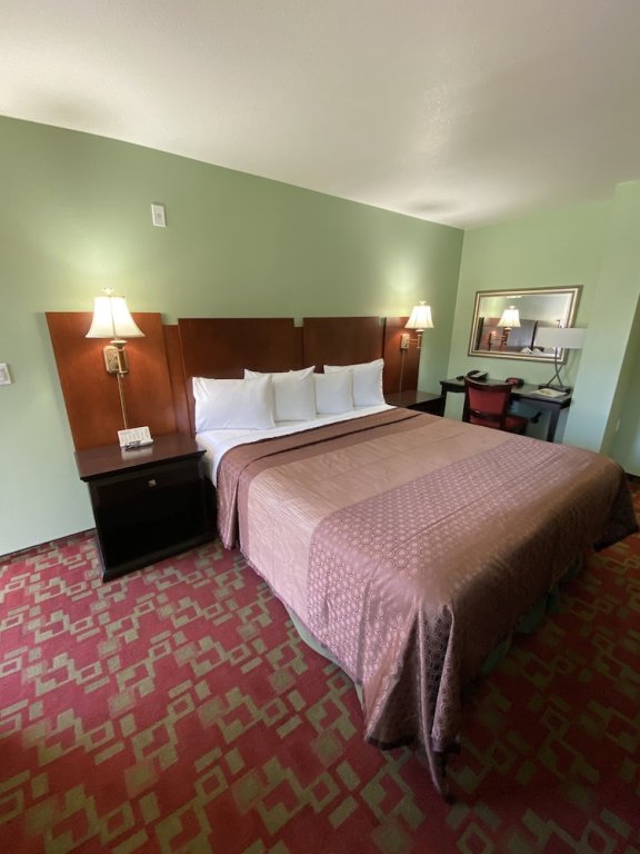 Фото Rancho California Inn