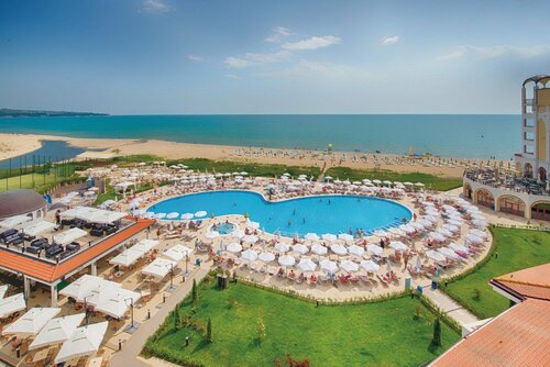 Гостиница Alua Helios Bay - All Inclusive в Обзоре