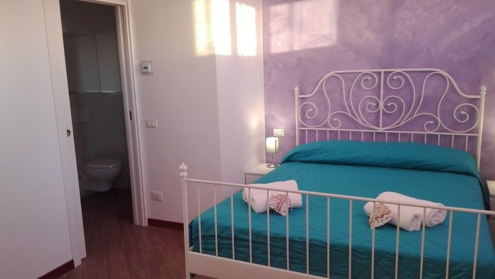 Фото La Bouganville B&b