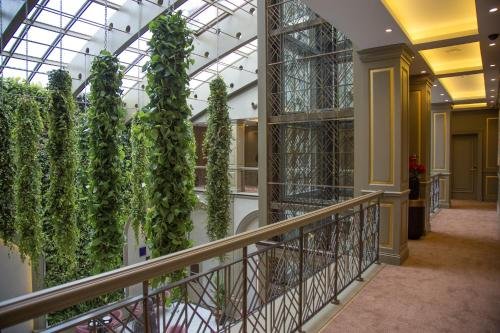 Фото Art Gallery Hotel