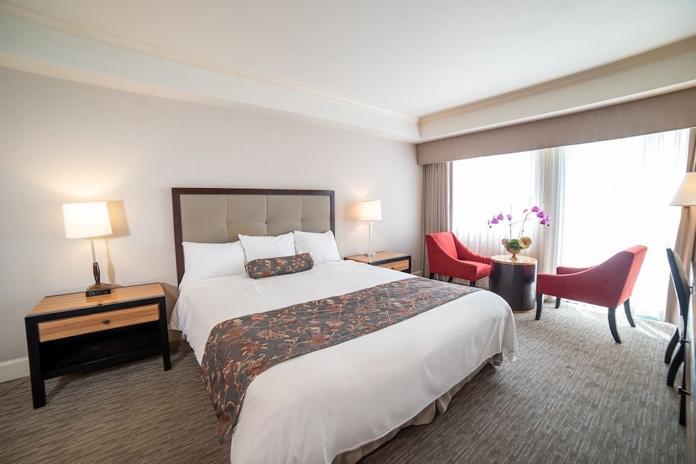 Фото Oxford Palace Hotel And Galleria