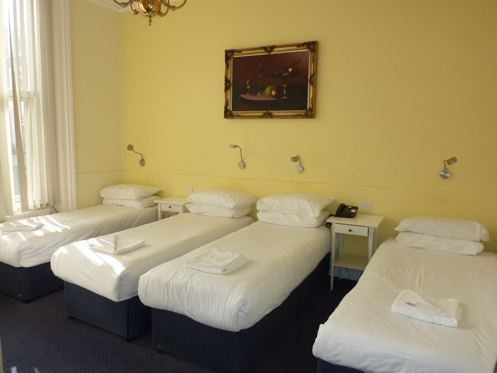 Фото Manor Hotel