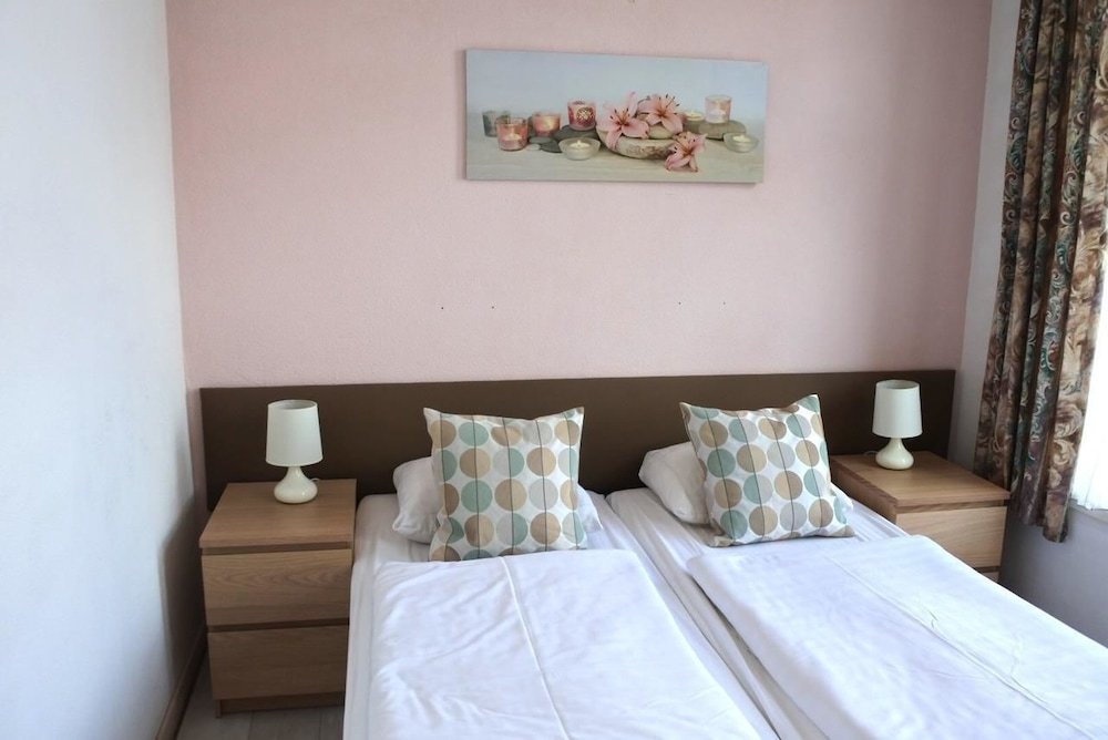 Фото Hotel van Oppen