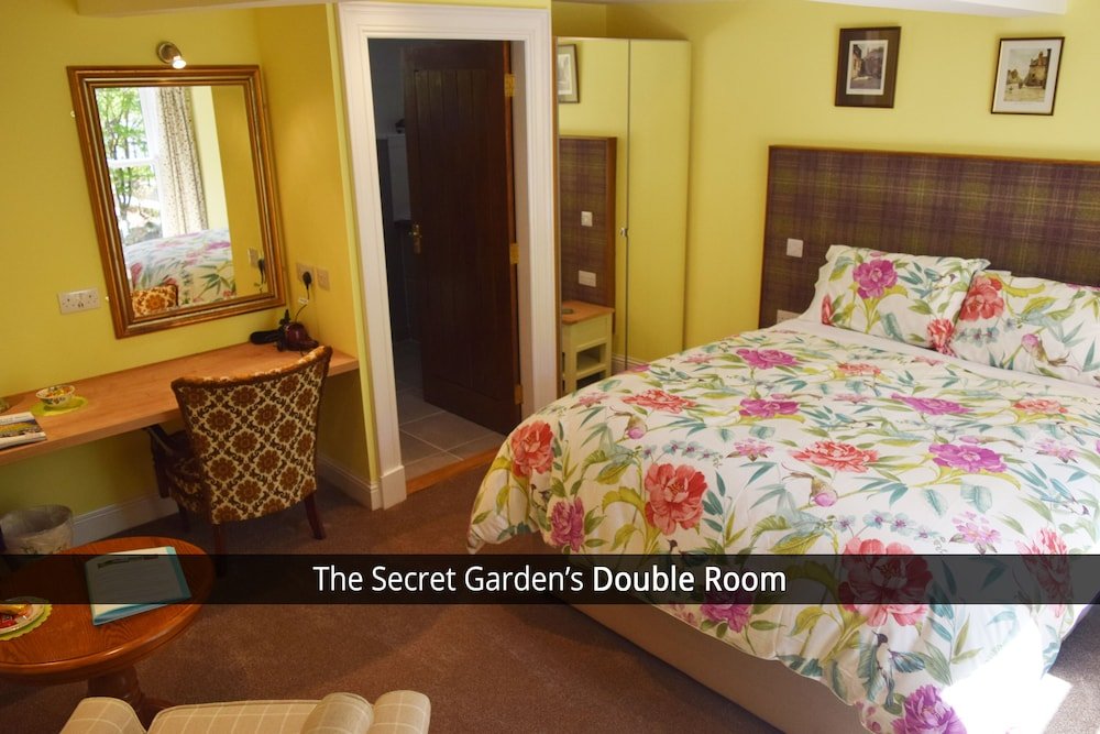 Фото Old Drynie House