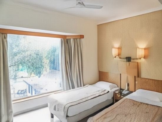 Фото Hotel Orchard Pune