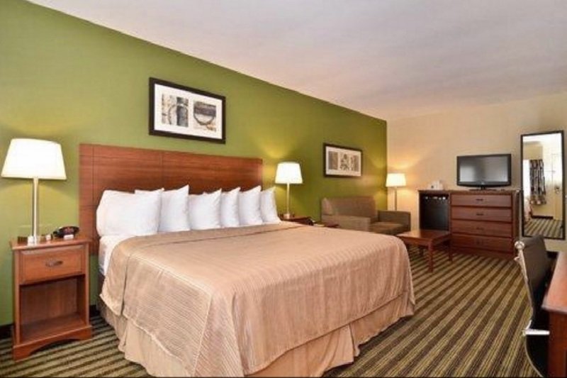 Фото Red Roof Inn Tucson Downtown – University