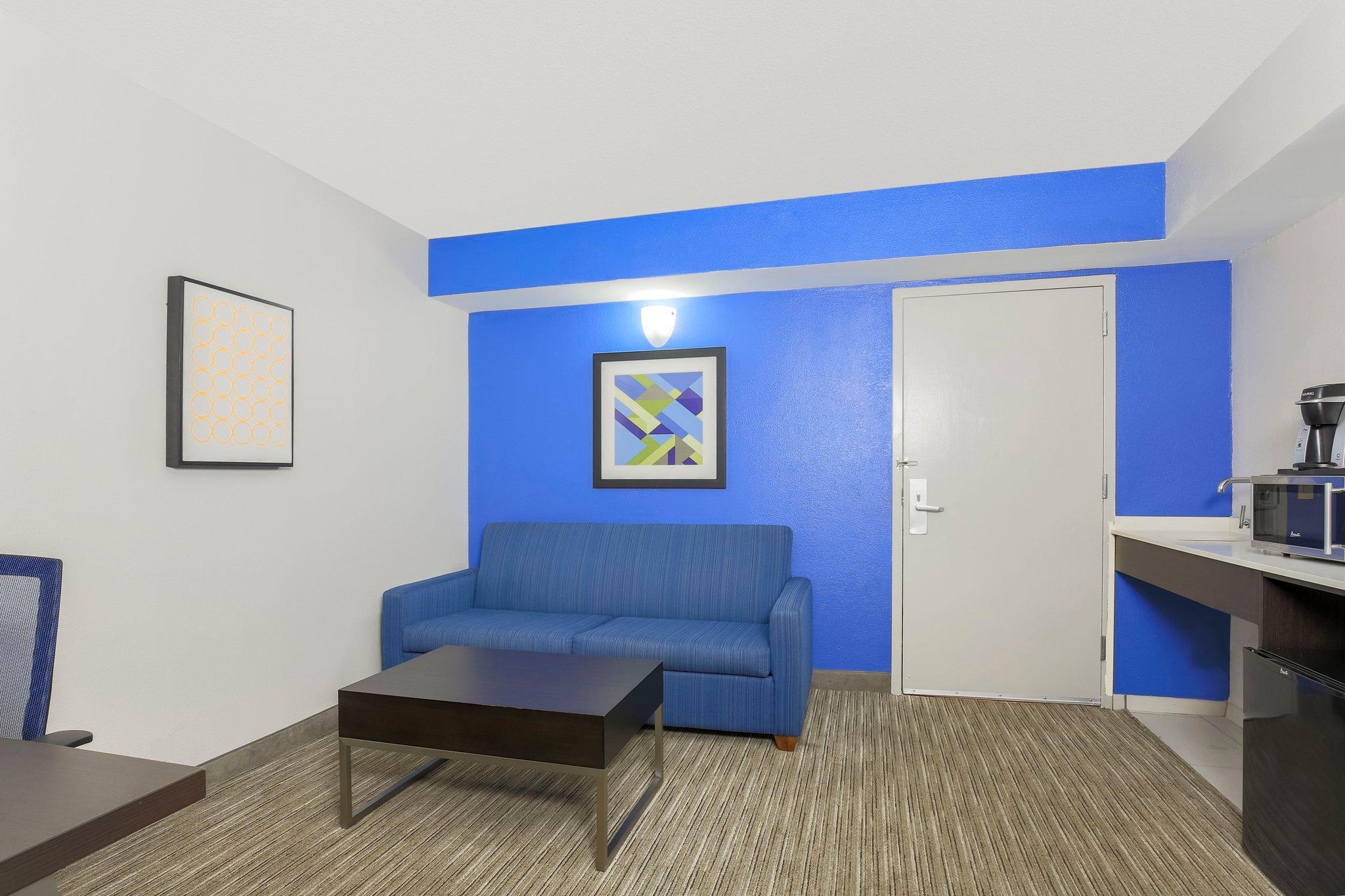 Фото Holiday Inn Express Miami Airport Doral Area, an Ihg Hotel