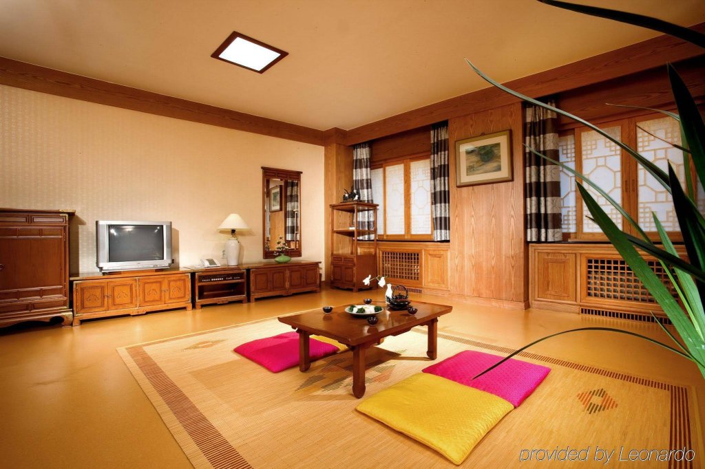 Фото Commodore Hotel Busan