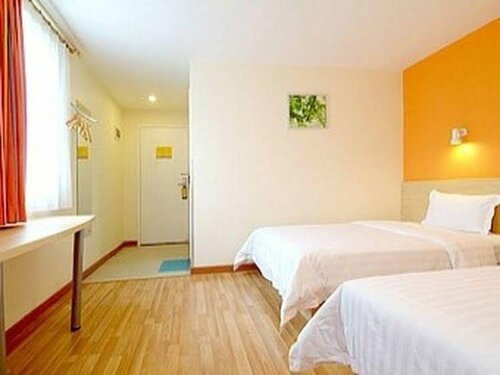 Гостиница 7Days Inn Chongqing Fuling South Gate Mountain Pedestrian Street