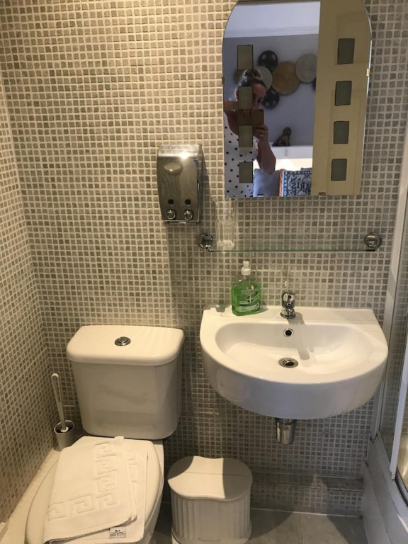 Фото Waverley Guest House
