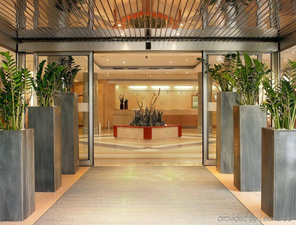 Фото Novotel Madrid Campo de las Naciones