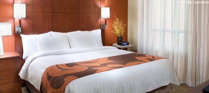 Фото Residence Inn by Marriott Calgary Airport