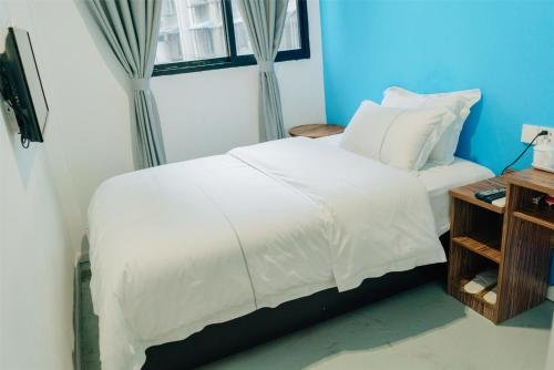 Фото Mr. Panda International Youth Hotel