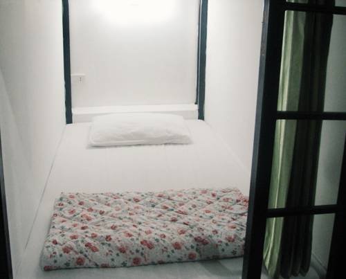 Фото Near The Park Backpack House