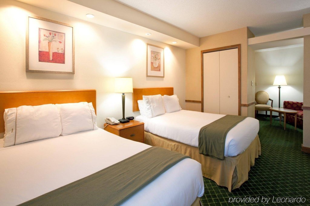 Фото Holiday Inn Express New Orleans East, an Ihg Hotel