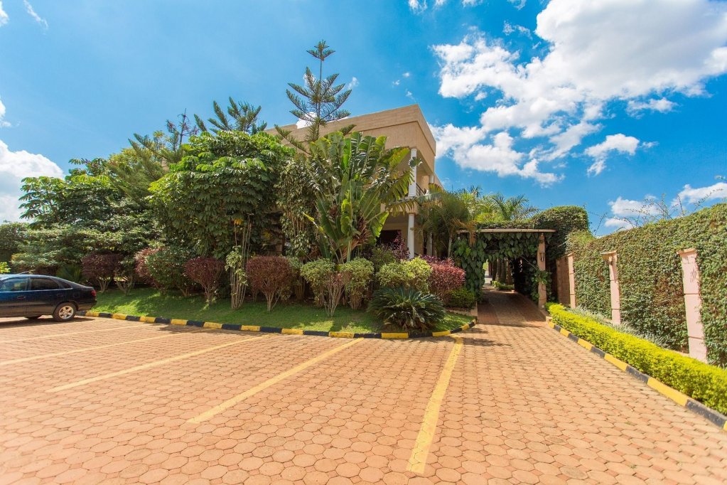 Фото The Country Inn Hotel