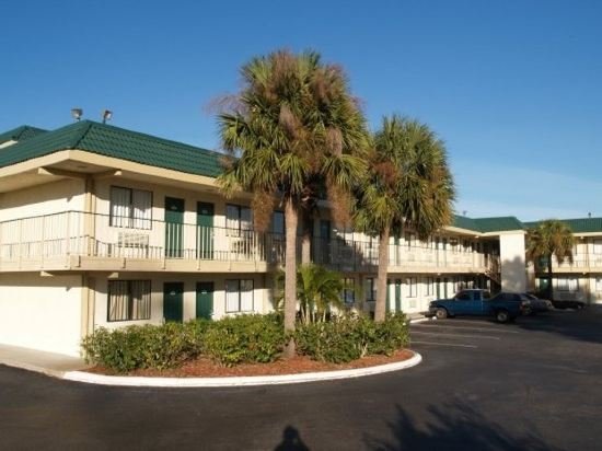 Фото Motel 6 Tampa, Fl