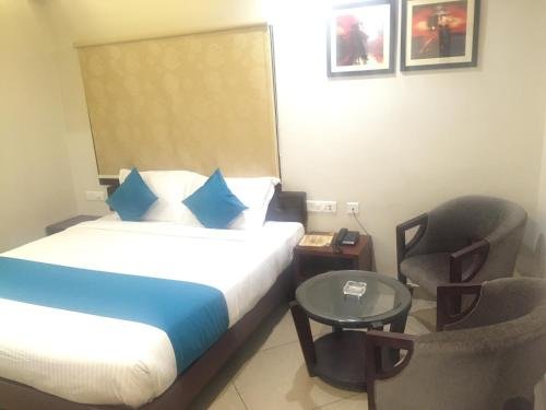 Фото Hotel Saluja