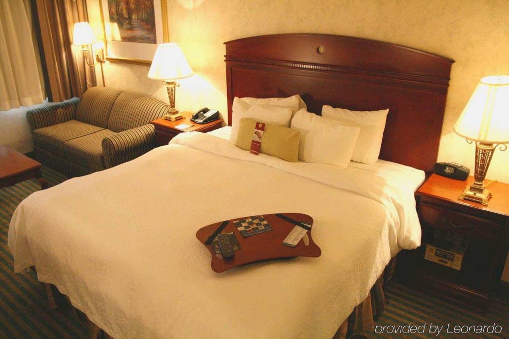 Фото Wingate by Wyndham Springfield