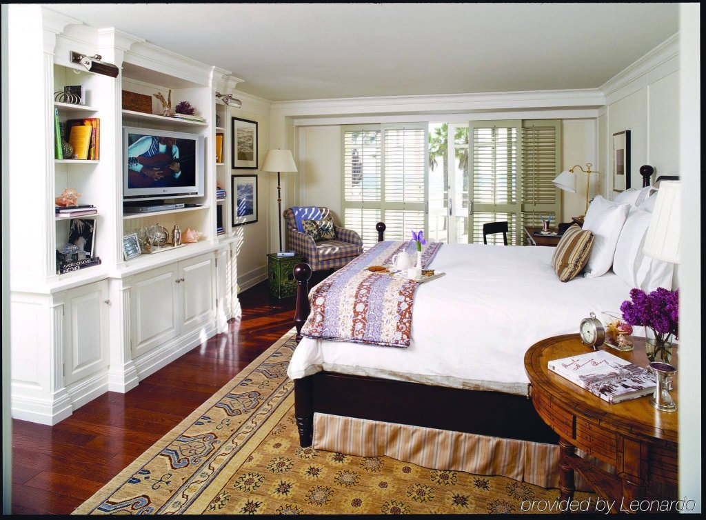 Фото Shutters on the Beach