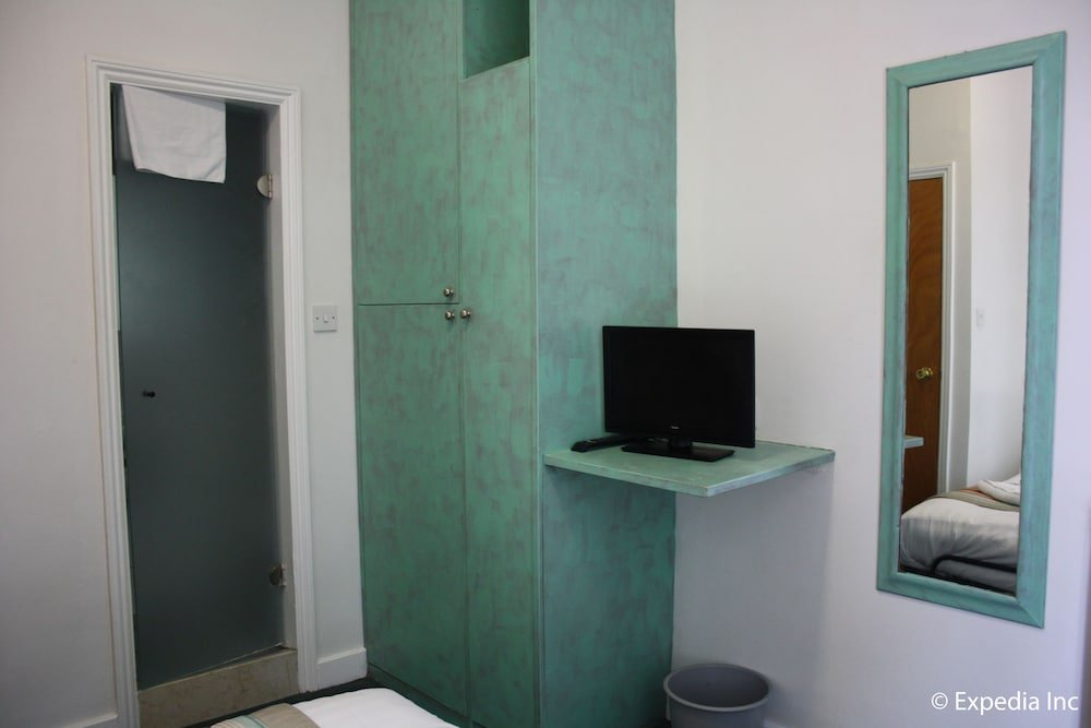 Фото Howard Winchester Hotel