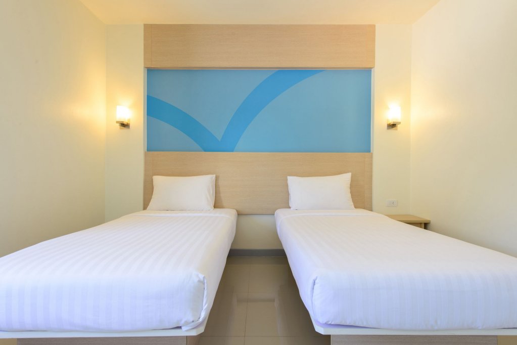 Фото Hop Inn Surin