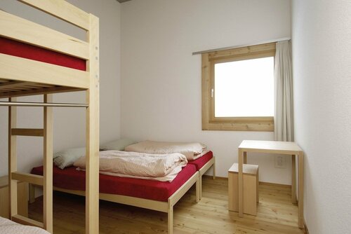 Хостел Youth Hostel Scuol в Скуоли