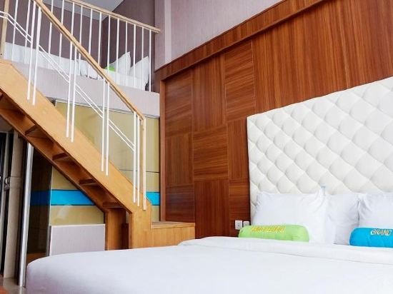 Фото Grand Tebu Hotel