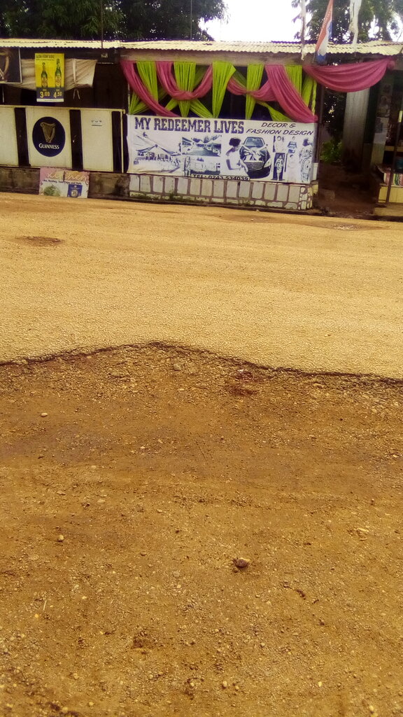 Decorative coatings My Redeemer lives deco, Kumasi, photo