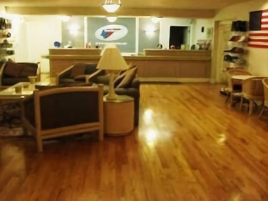 Фото America's Inn Sugarland Stafford