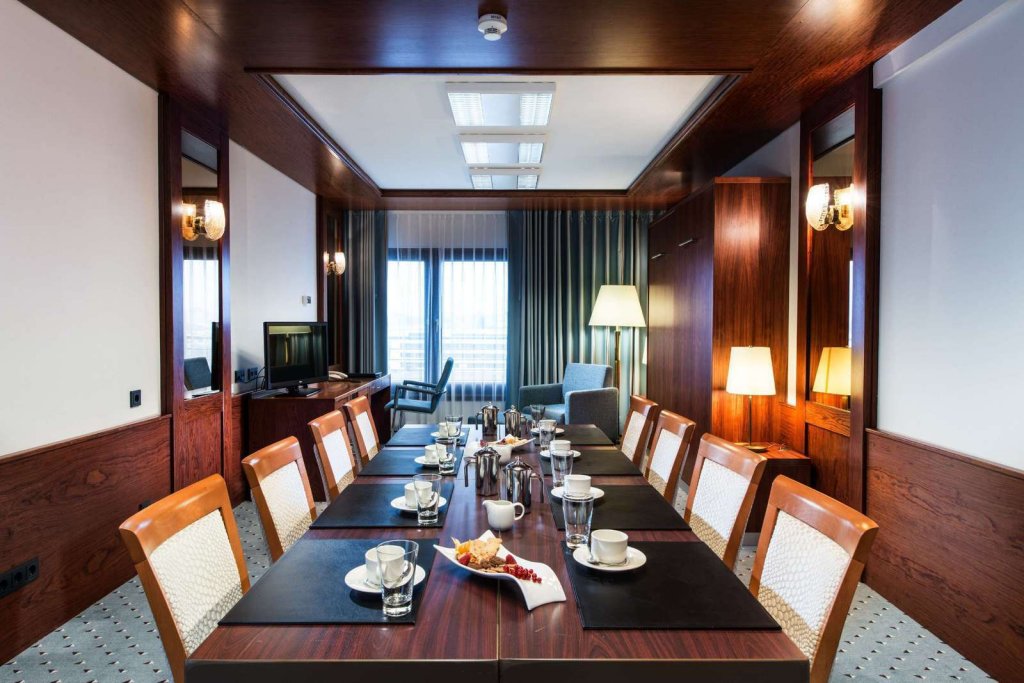 Фото Best Western Plus Plaza Hotel Darmstadt