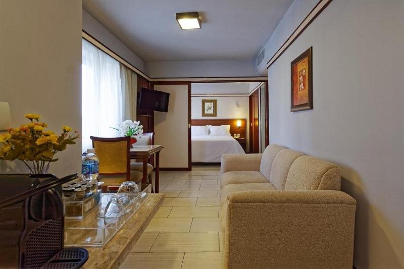 Фото Bristol The Time