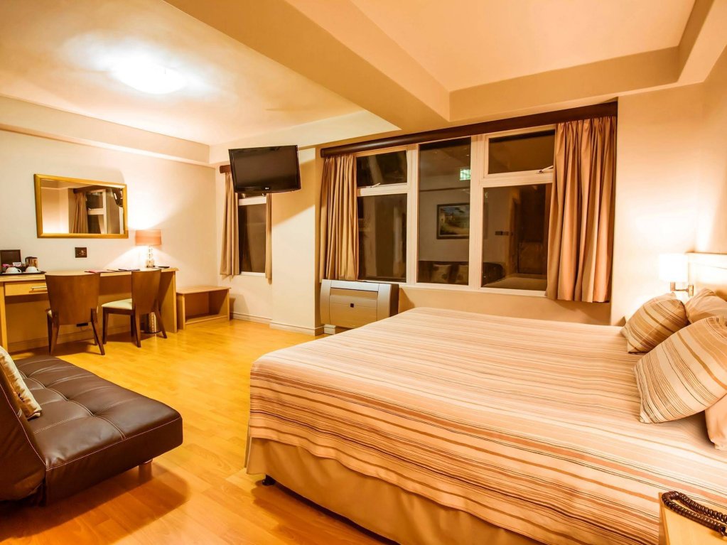 Фото Parliament Hotel