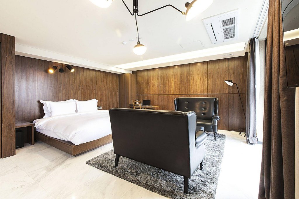 Фото Richwell Hotel