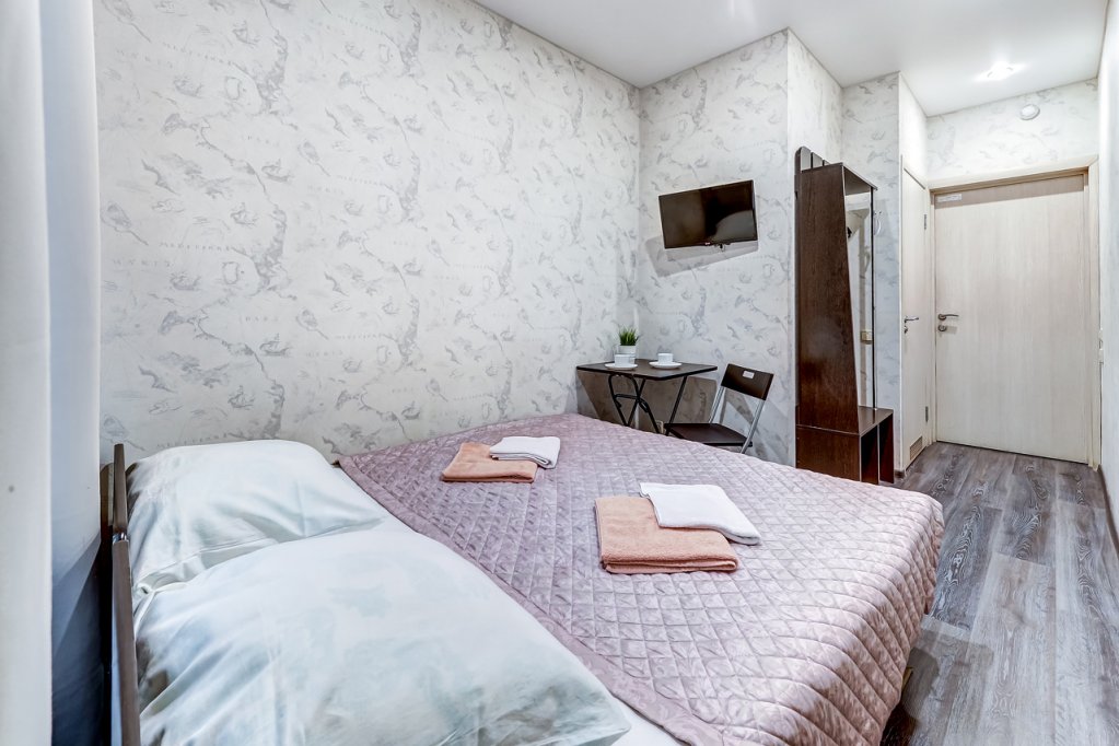 Фото Август