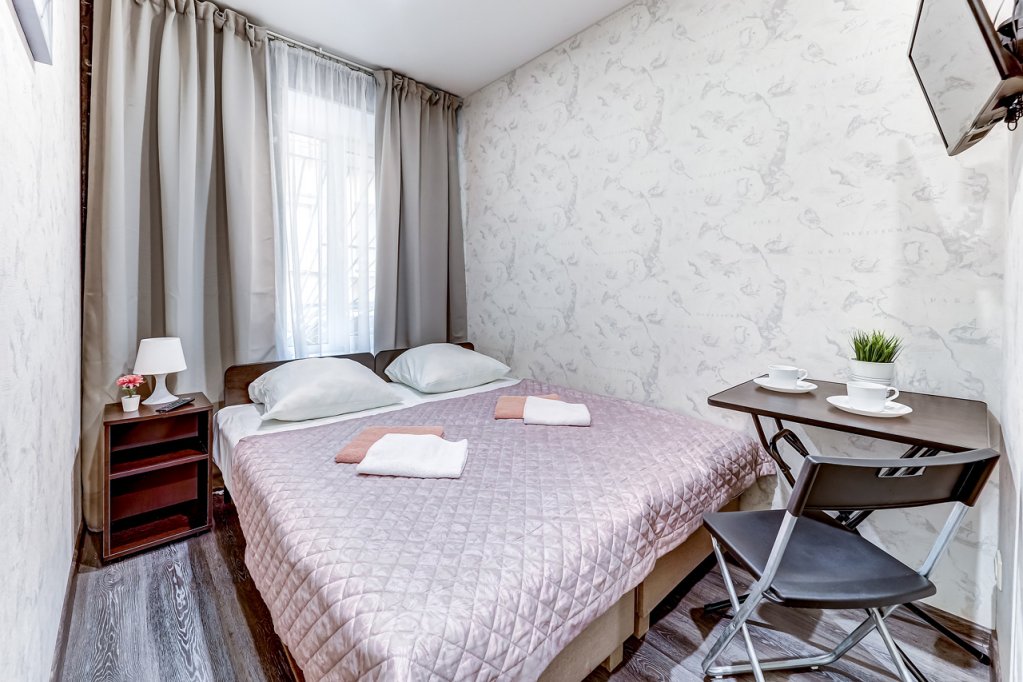 Фото Август