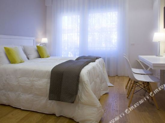 Фото Domus Giulio Cesare