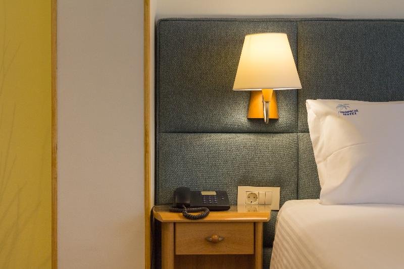 Фото Tropical Hotel