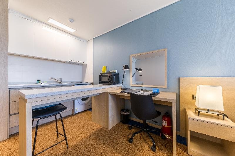 Фото Howard Johnson by Wyndham Incheon Airport