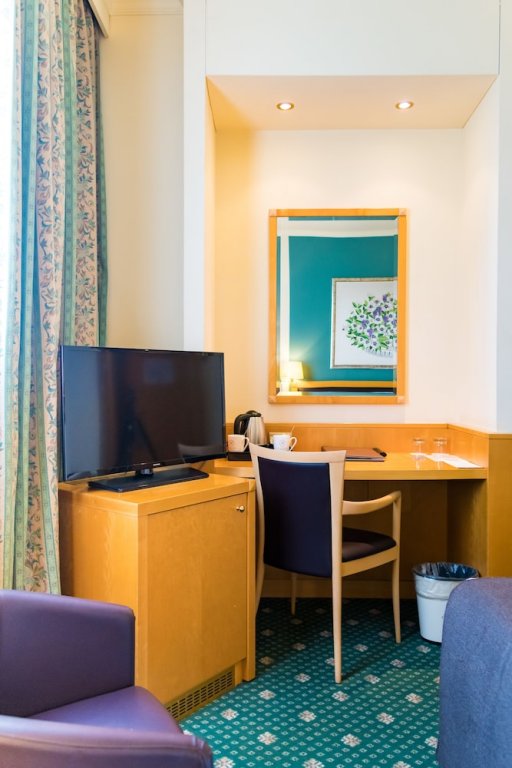 Фото City Life Hotel Poliziano, by R Collection Hotels