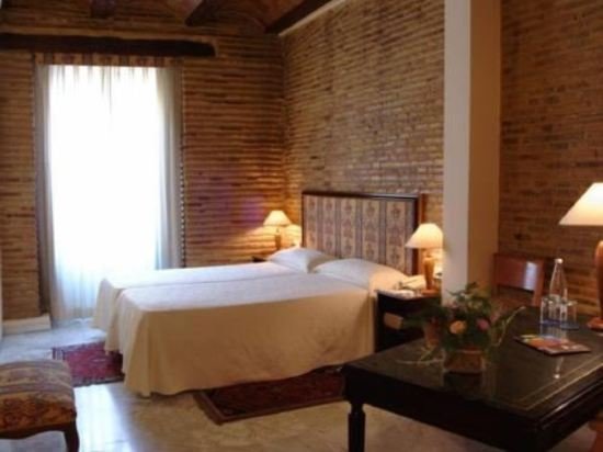 Фото Отель AD Hoc Monumental