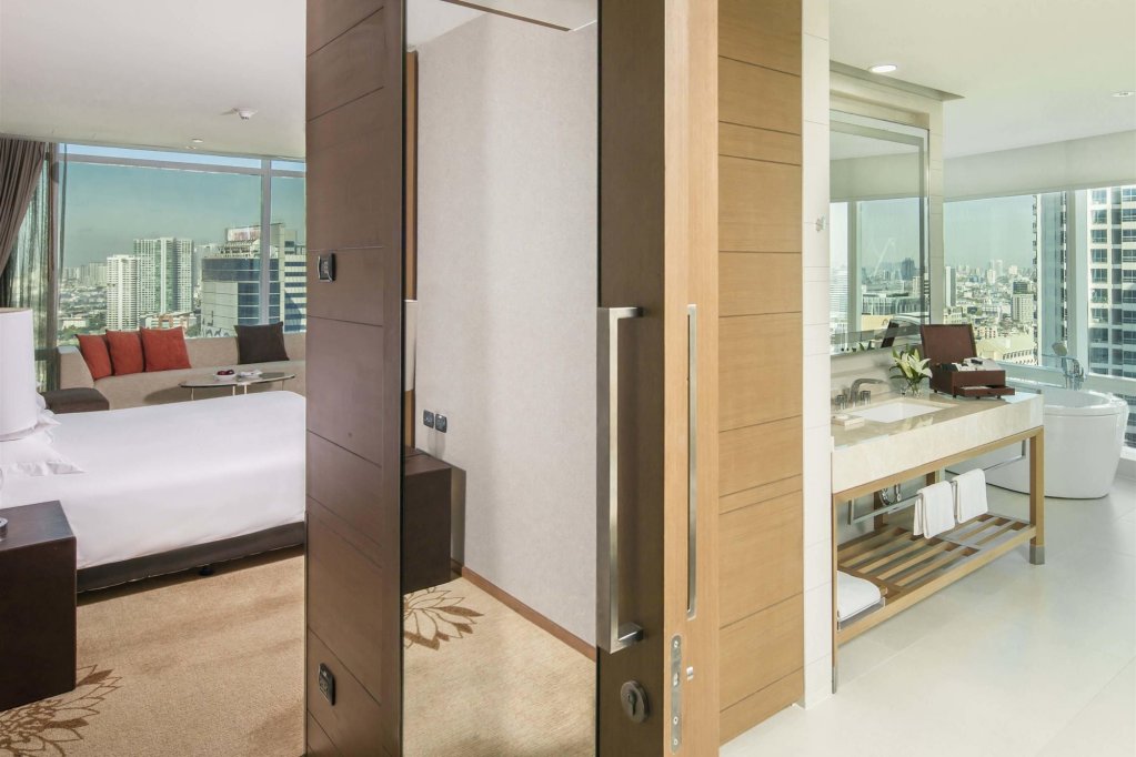 Фото Eastin Grand Hotel Sathorn Bangkok