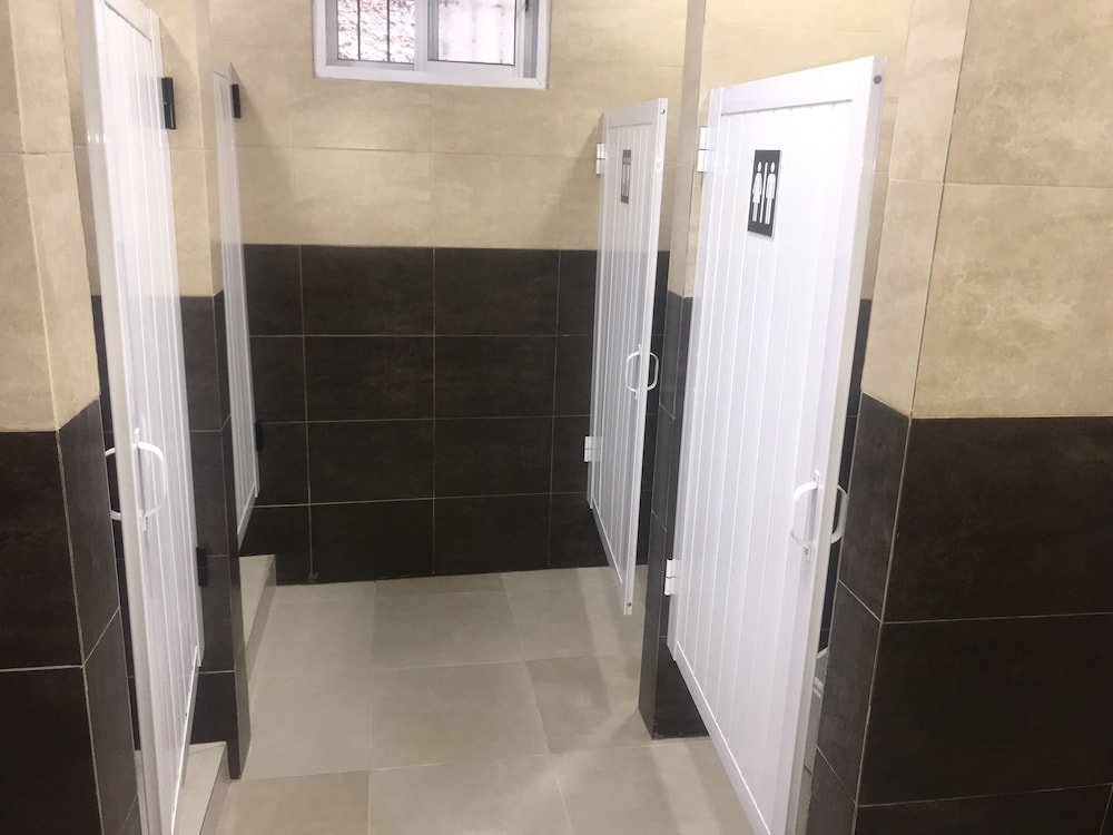 Фото Ambay Suites & Dorms