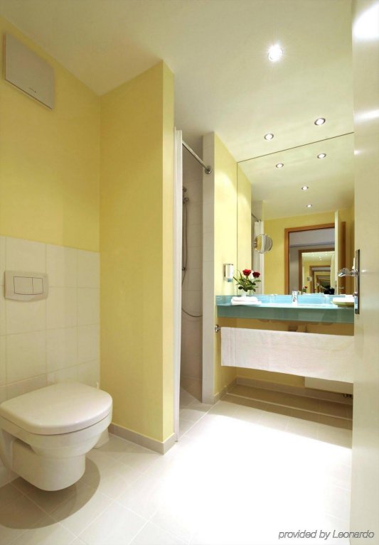 Фото Dormero Hotel Altes Kaufhaus Lüneburg